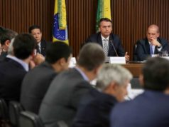 Symboles, provocations et cafouillages : les premiers pas de Bolsonaro à la tête du Brésil