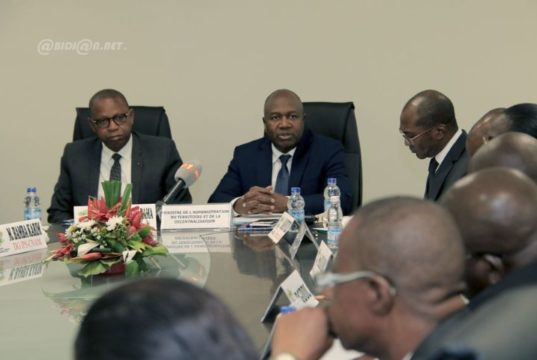 Couverture Maladie Universelle : le gouvernement implique les mairies du District d`Abidjan pour le succès de l`opération