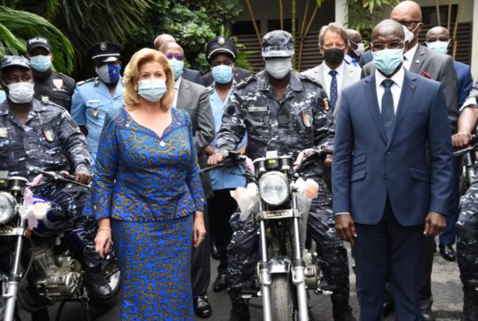 Lutte contre le Travail des Enfants : La Première Dame équipe la sous-direction de la Police criminelle en charge de la lutte contre ce phénomène