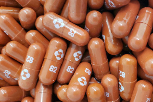 États-Unis : Merck a déposé une demande d’autorisation de sa pilule anti-Covid