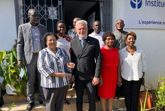 Institut Pasteur de Côte d’Ivoire: Pr Dosso Mireille reçoit le prix Jérusalem