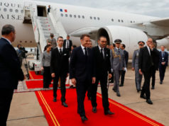 Au Maroc, Macron accueilli avec faste par Mohammed VI