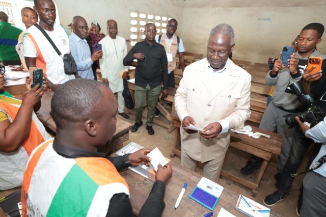 Présidentielle 2025: Adama Bictogo vote à Andokoi et appelle à une forte mobilisation