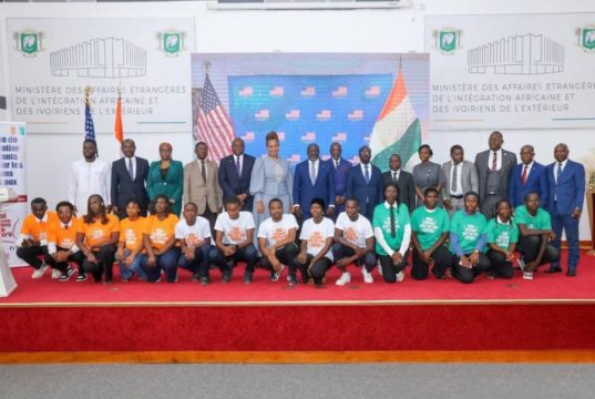 Visa étudiant aux États-Unis : Le ministère des Affaires étrangères sensibilise des étudiants ivoiriens