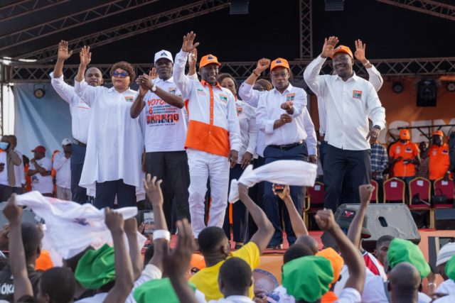 Législatives à Yopougon: Démonstration de force du RHDP autour d’Adama Bictogo à la place Ficgayo