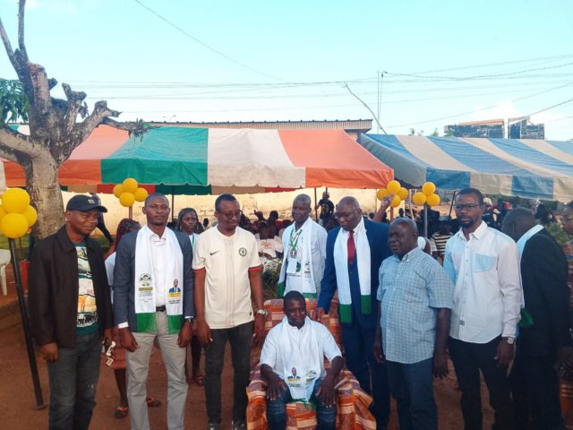 Bouaké: Paul Dakuyo investit le président de la jeunesse de Trainou