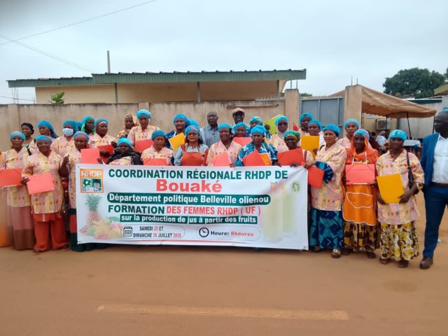 Bouaké: Le député Paul Dakuyo forme 30 femmes à la production de jus de fruits