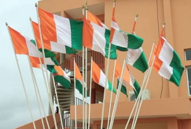 10 clés pour installer l’amour du drapeau ivoirien