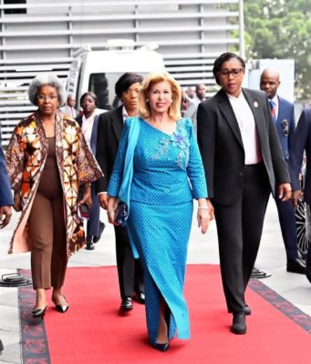Luanda: La Première Dame, Madame Dominique Ouattara partage l’expérience ivoirienne pour renforcer la résilience des femmes africaines